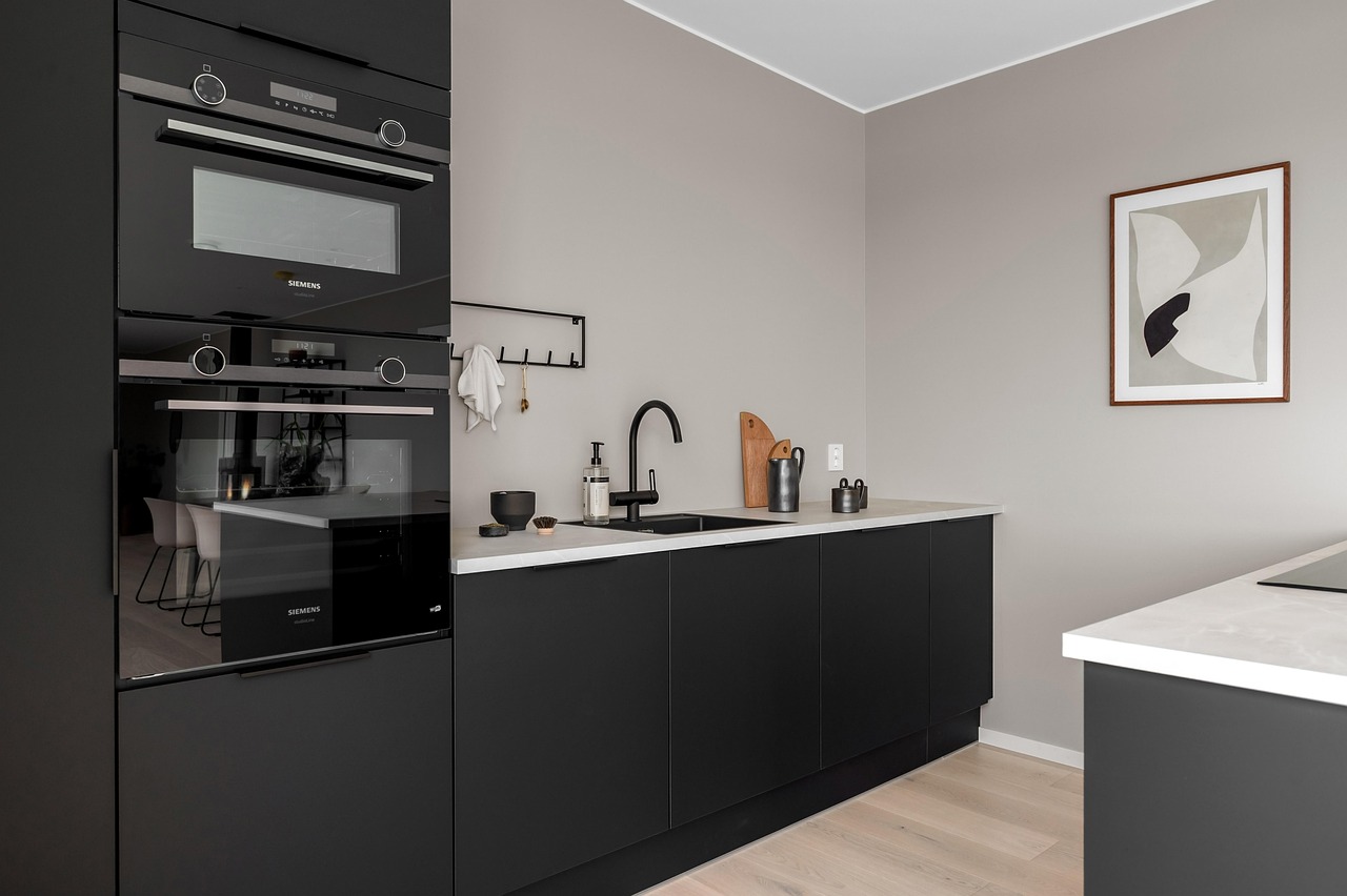 Cabinet Painting in Santa Monica Kitchens
